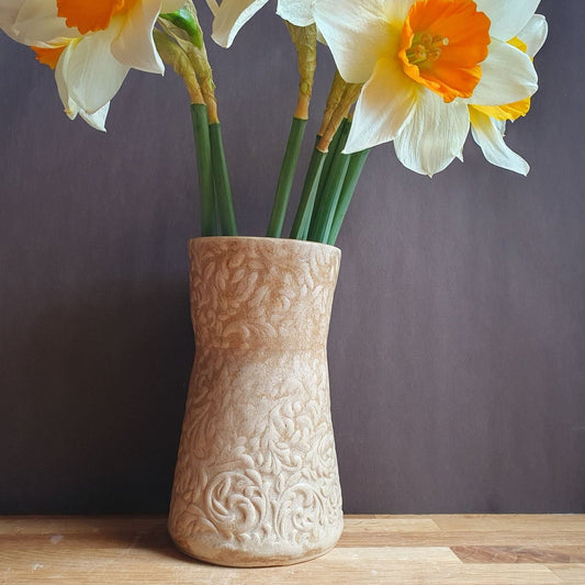 Vase beige handmade stoneware _image