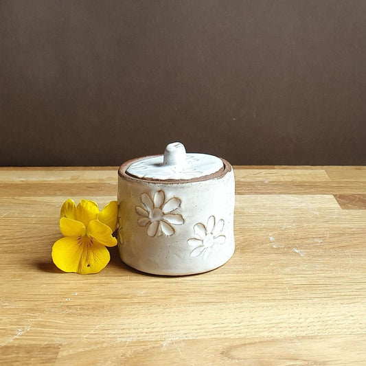 Storage jar for trinkets 4cm handmade stoneware