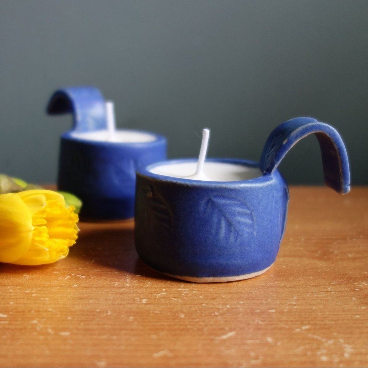 Soy wax tealight in cobalt blue stoneware pottery _image